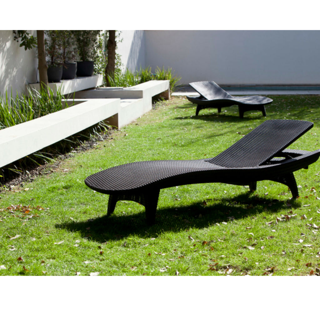 Juego De Reposeras Y Mesa Keter Pacific Sun Gris