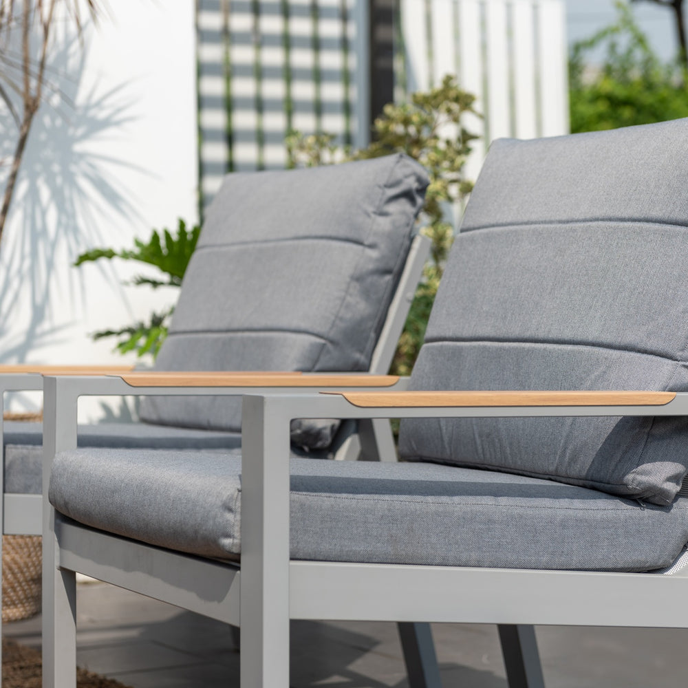 
                      
                        Set De Sillones Panamá X2 Unidades
                      
                    